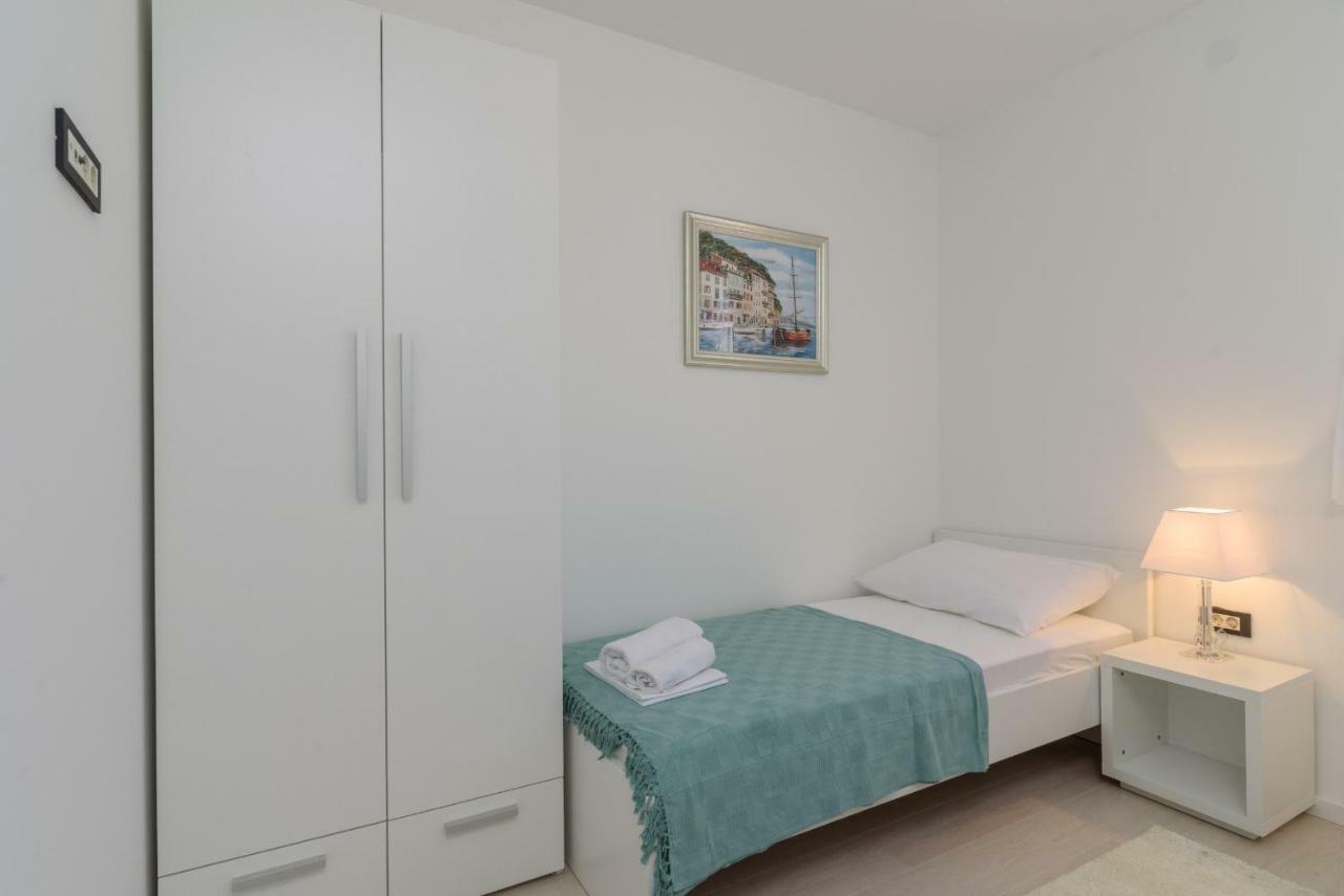 Apartments Villa Dalmatia Trogir Værelse billede